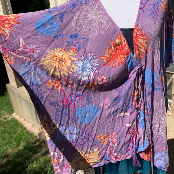 EN CREME, floral, kimono wrap!! - Picture 6 of 12